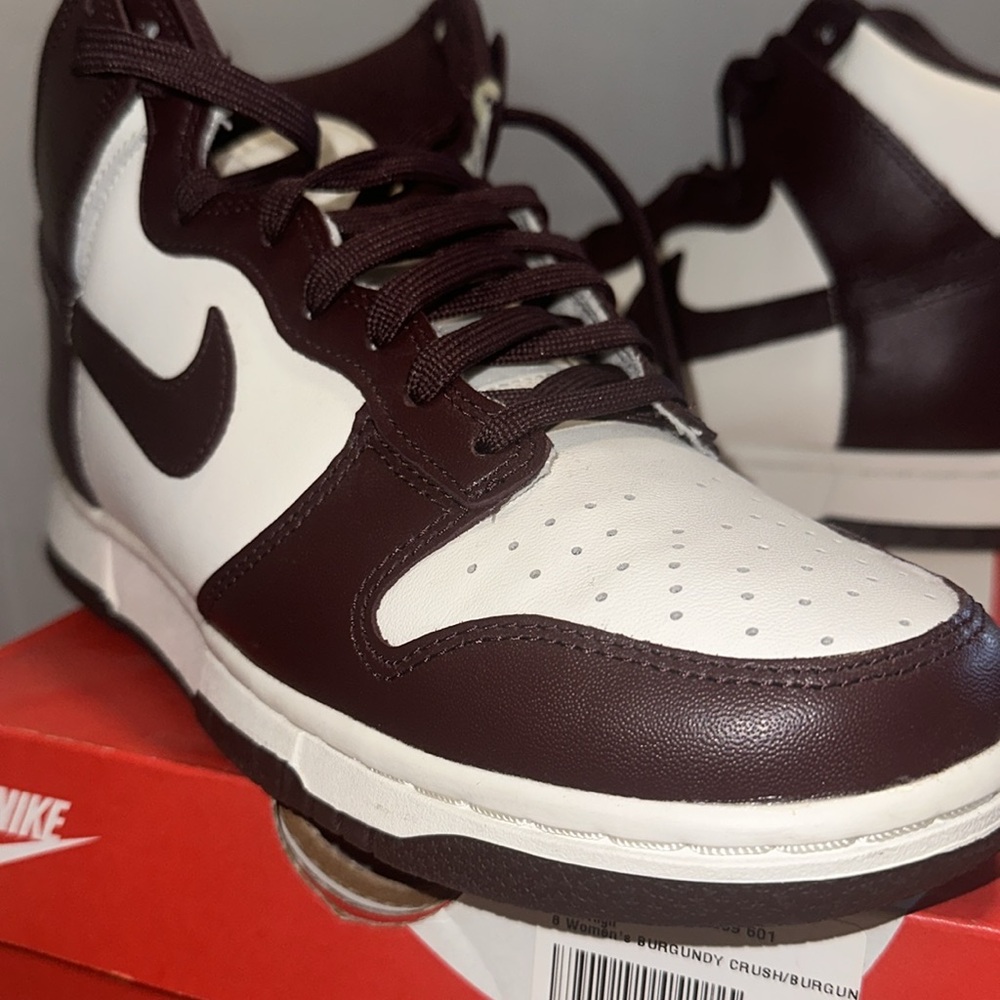 Nike Dunk High Burgundy